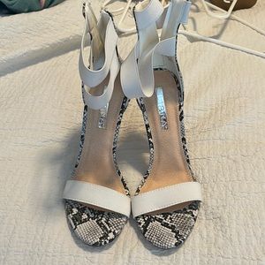 Cute women’s sandals